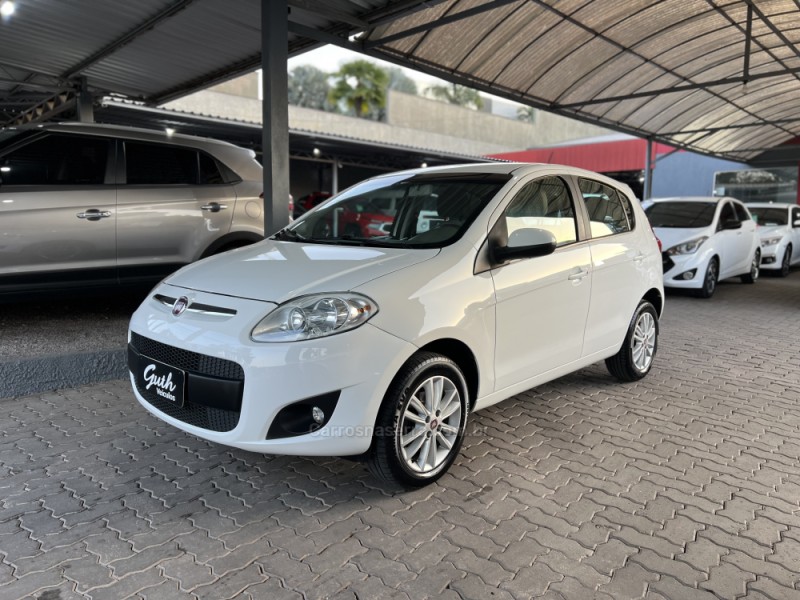 PALIO 1.6 MPI ESSENCE 16V FLEX 4P MANUAL - 2015 - BOM PRINCíPIO