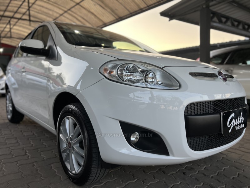 PALIO 1.6 MPI ESSENCE 16V FLEX 4P MANUAL - 2015 - BOM PRINCíPIO