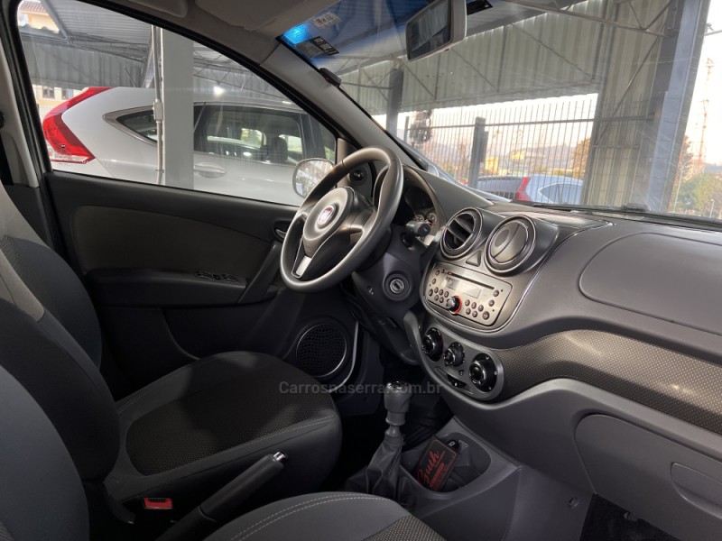 PALIO 1.6 MPI ESSENCE 16V FLEX 4P MANUAL - 2015 - BOM PRINCíPIO