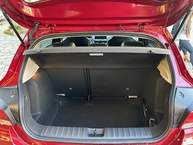 ONIX 1.0	PREMIER II PLUS 12V TURBO FLEX 4P AUTOMÁTICO - 2023 - CAXIAS DO SUL