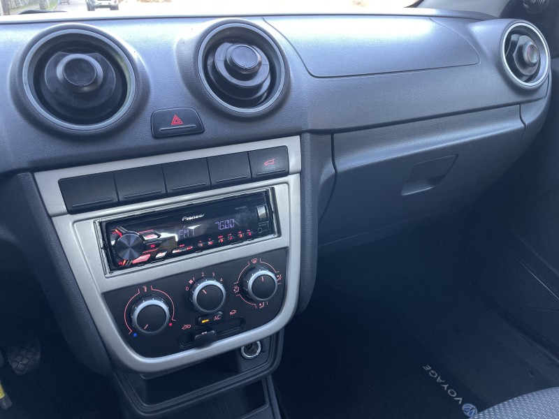 VOYAGE 1.6 MI TREND 8V FLEX 4P MANUAL - 2012 - CAXIAS DO SUL