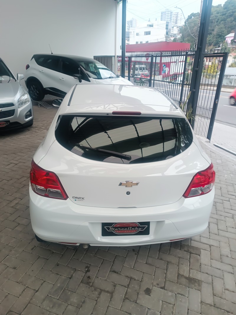 ONIX 1.0 JOY HATCH 8VFLEX 4P MANUAL - 2018 - CAXIAS DO SUL