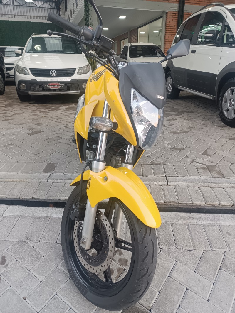 CB 300R ABS - 2013 - CAXIAS DO SUL