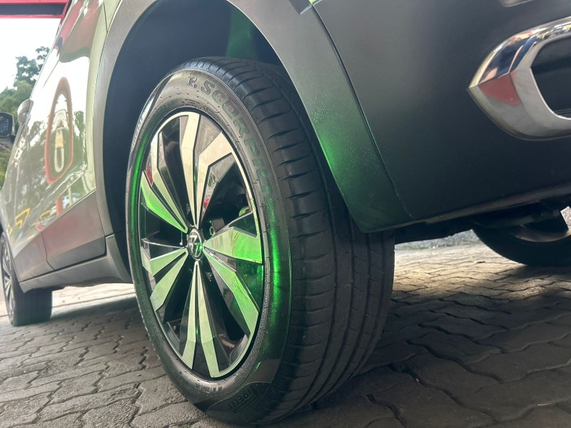 T-CROSS 1.4 HIGHLINE TSI 16V FLEX 4P AUTOMÁTICO - 2024 - TRêS COROAS