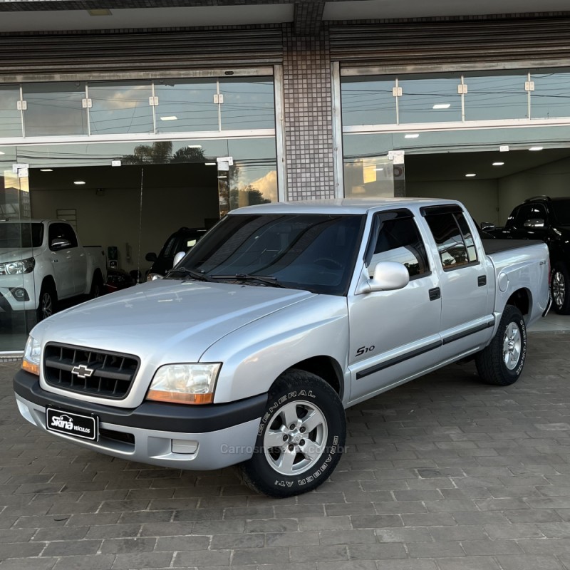 S10 2.8 STD 4X4 CD 12V TURBO INTERCOOLER DIESEL 4P MANUAL - 2002 - VACARIA