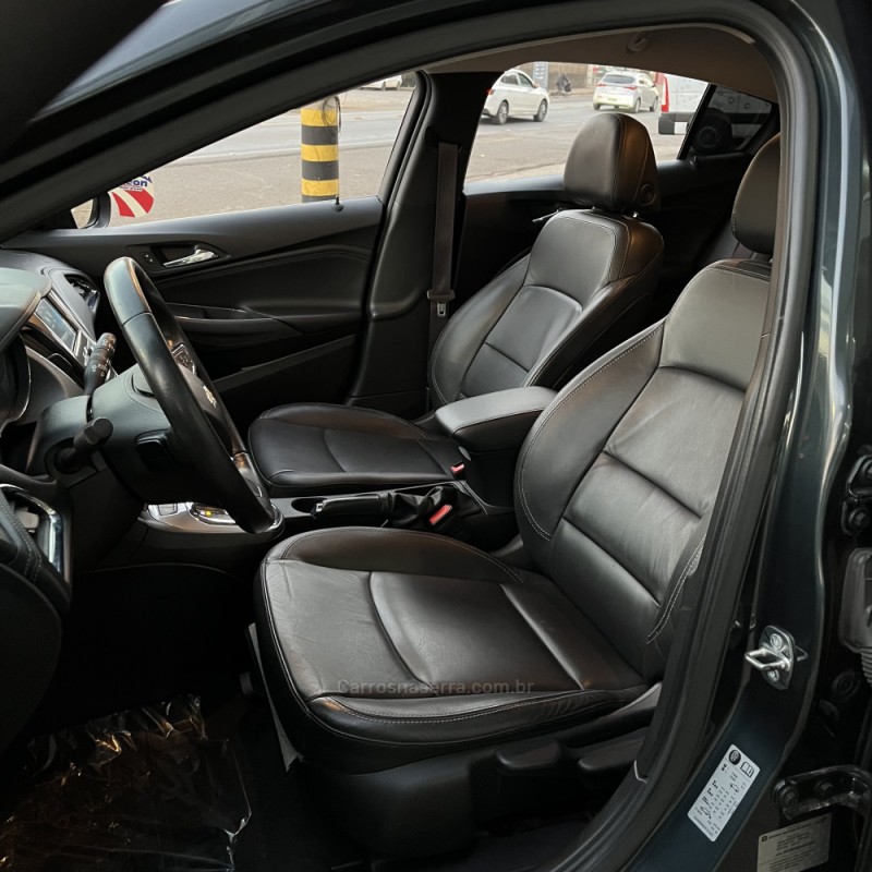 CRUZE 1.4 TURBO LT SPORT6 16V FLEX 4P AUTOMÁTICO - 2017 - VACARIA