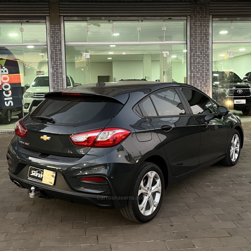 CRUZE 1.4 TURBO LT SPORT6 16V FLEX 4P AUTOMÁTICO - 2017 - VACARIA