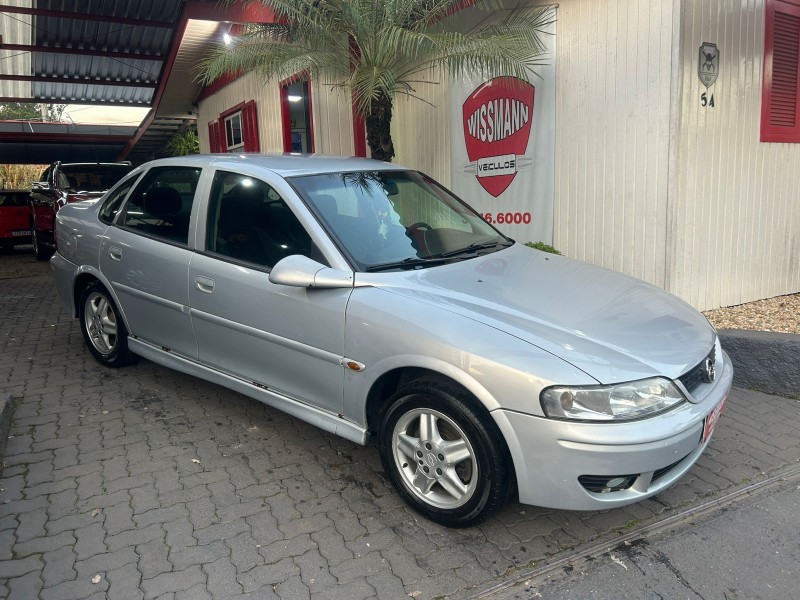 vectra 2.0 mpfi expression 8v gasolina 4p manual 2002 tres coroas