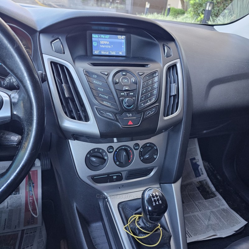 FOCUS 1.6 SE 16V FLEX 4P MANUAL - 2015 - BENTO GONçALVES