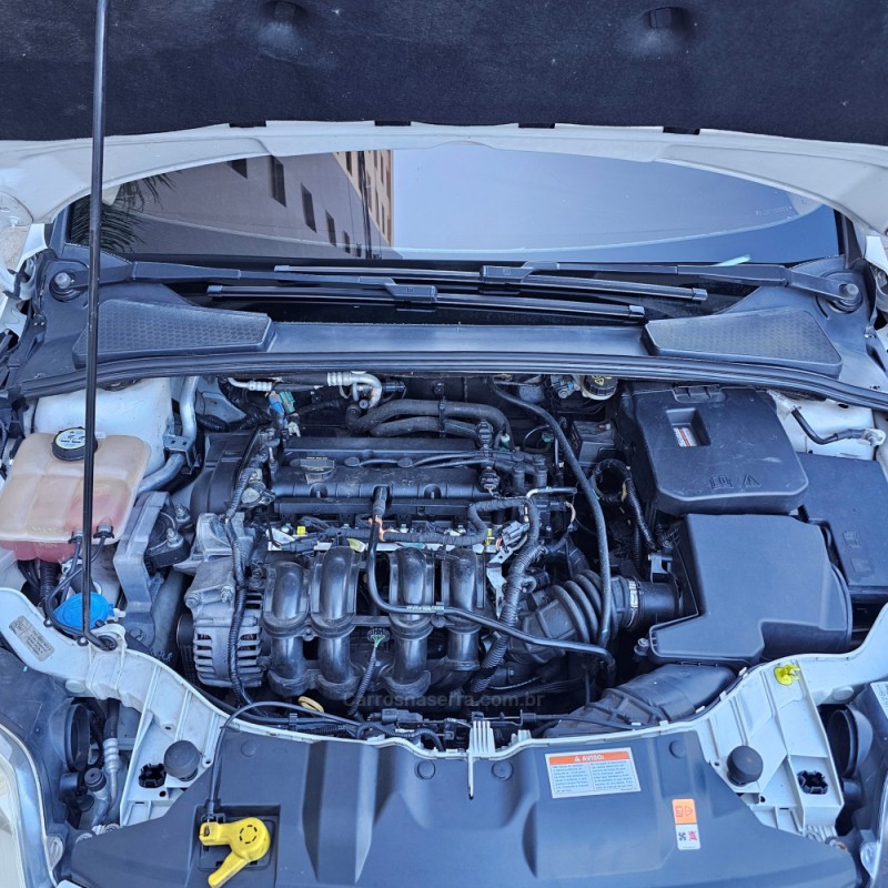 FOCUS 1.6 SE 16V FLEX 4P MANUAL - 2015 - BENTO GONçALVES