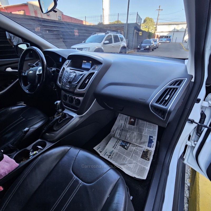 FOCUS 1.6 SE 16V FLEX 4P MANUAL - 2015 - BENTO GONçALVES