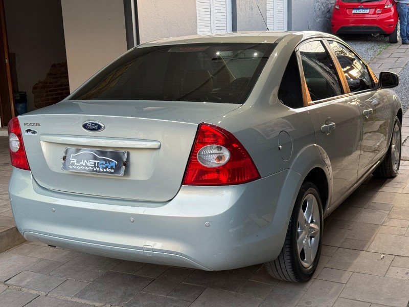 FOCUS 2.0 GLX SEDAN 16V FLEX 4P AUTOMÁTICO - 2011 - FARROUPILHA