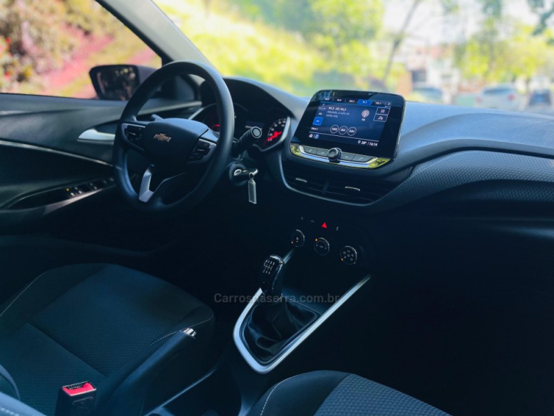 ONIX 1.0 LT PLUS 12V TURBO 4P FLEX MANUAL - 2023 - NOVO HAMBURGO