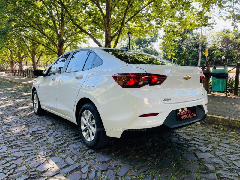 ONIX 1.0 LT PLUS 12V TURBO 4P FLEX MANUAL - 2023 - NOVO HAMBURGO