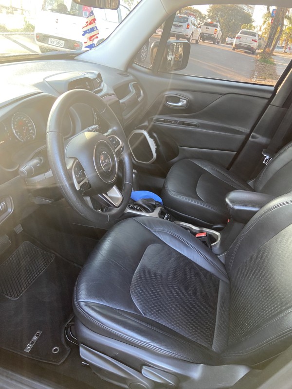 RENEGADE 1.8 16V FLEX SPORT 4P AUTOMÁTICO - 2016 - FARROUPILHA