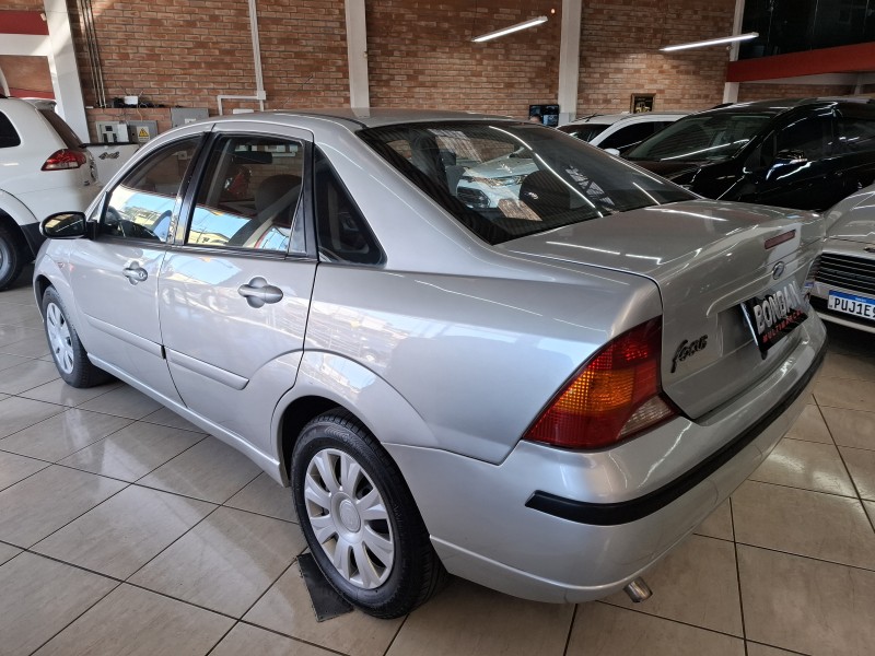 FOCUS 1.6 GLX SEDAN 8V FLEX 4P MANUAL - 2009 - FARROUPILHA