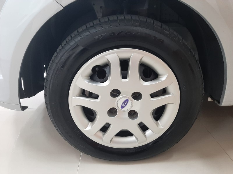 FIESTA 1.0 MPI CLASS HATCH 8V FLEX 4P MANUAL - 2014 - CAXIAS DO SUL