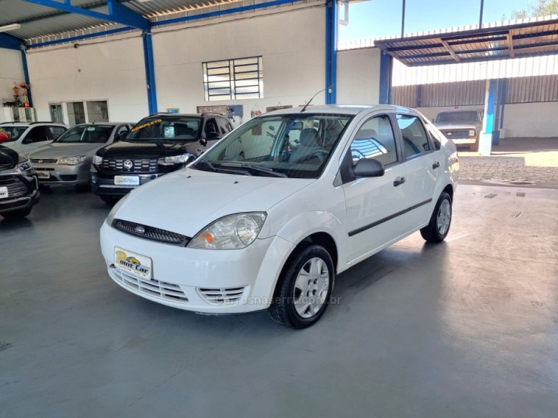 FIESTA 1.6 MPI SEDAN 8V FLEX 4P MANUAL - 2005 - VACARIA