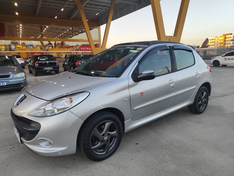 207 1.4 QUIKSILVER 8V FLEX 4P MANUAL - 2010 - FARROUPILHA