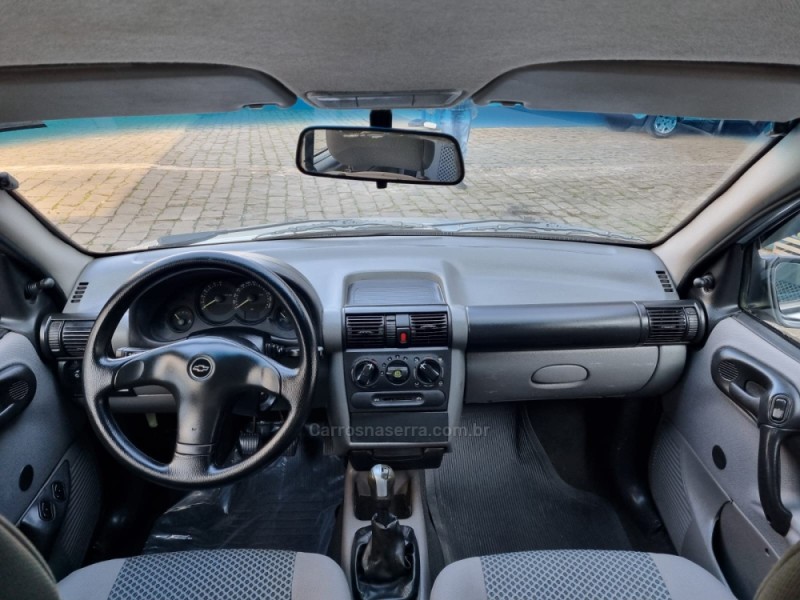CLASSIC 1.0 MPFI VHCE 8V FLEX 4P MANUAL - 2010 - VACARIA