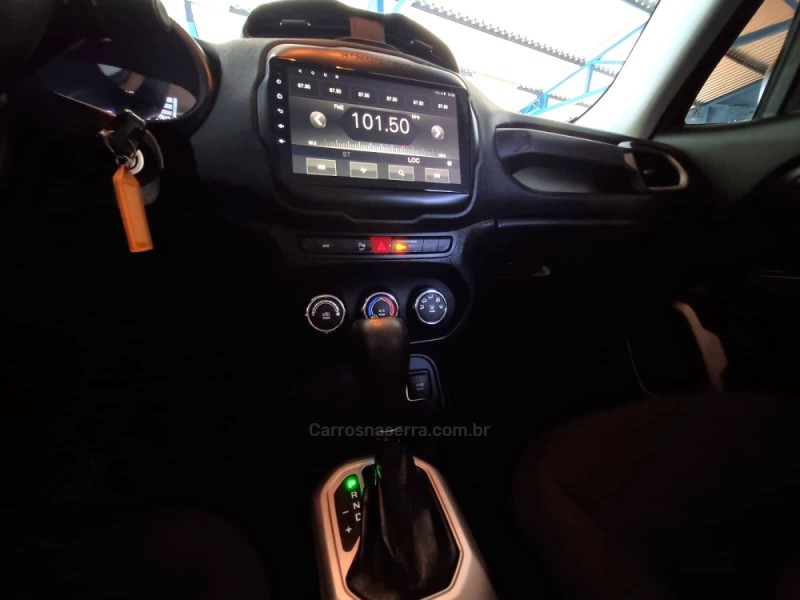 RENEGADE 1.8 16V FLEX SPORT 4P AUTOMÁTICO - 2018 - VACARIA