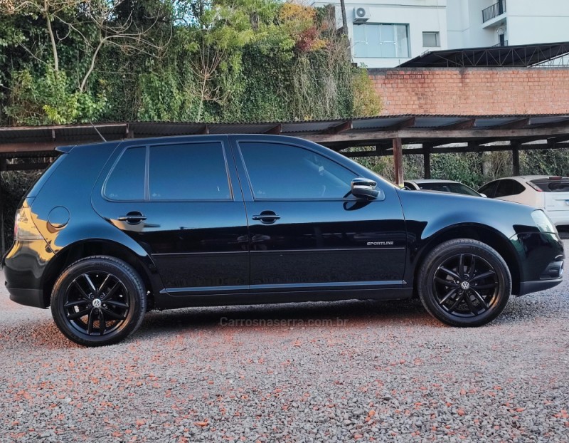 GOLF 1.6 MI SPORTLINE 8V FLEX 4P MANUAL - 2013 - FARROUPILHA