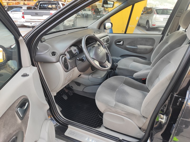 SCÉNIC 1.6 EXPRESSION 16V FLEX 4P MANUAL - 2011 - FARROUPILHA