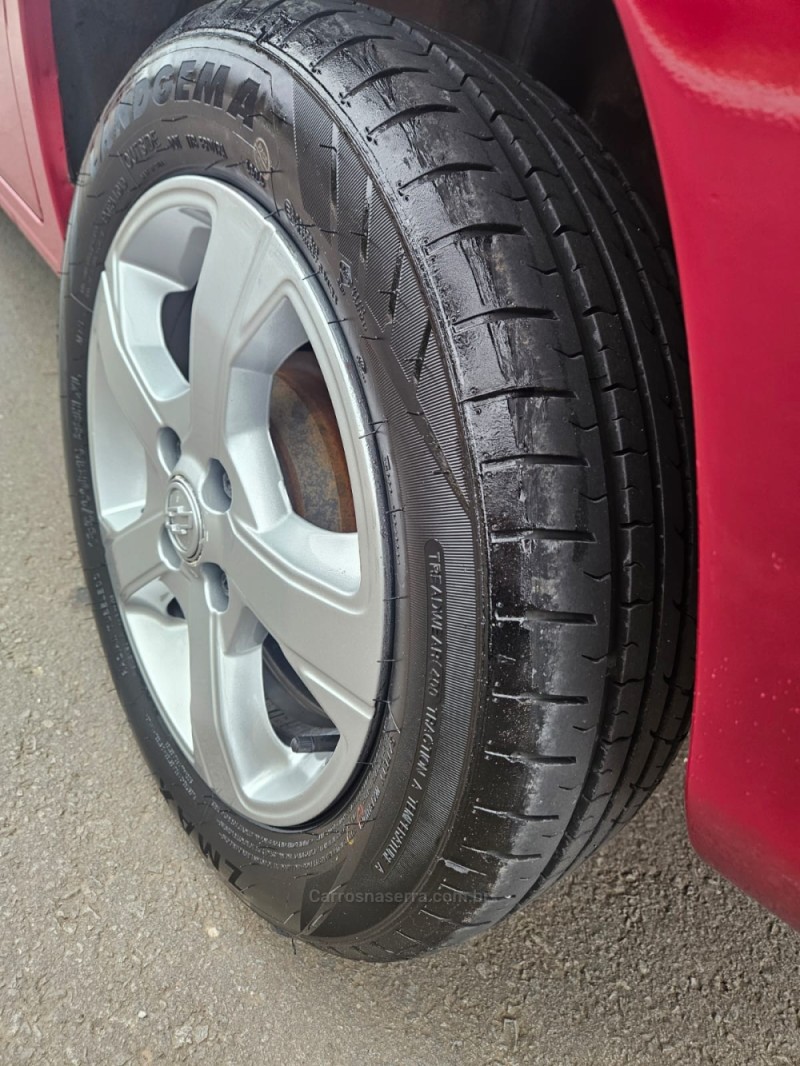PRISMA 1.4 MPFI MAXX 8V FLEX 4P MANUAL - 2009 - VERANóPOLIS