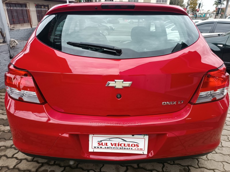 ONIX 1.0 MPFI LT 8V FLEX 4P MANUAL - 2013 - CAXIAS DO SUL