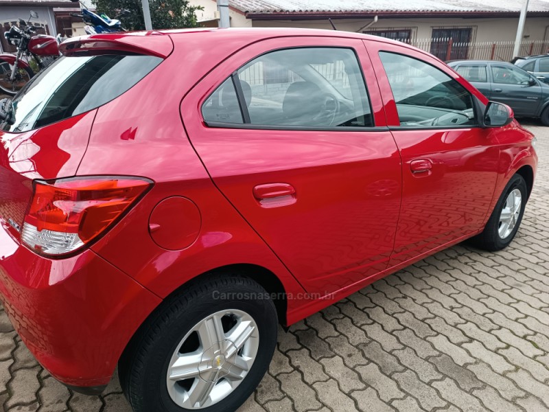 ONIX 1.0 MPFI LT 8V FLEX 4P MANUAL - 2013 - CAXIAS DO SUL