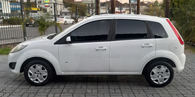 FIESTA 1.6 ROCAM SE 8V FLEX 4P MANUAL - 2014 - CAXIAS DO SUL