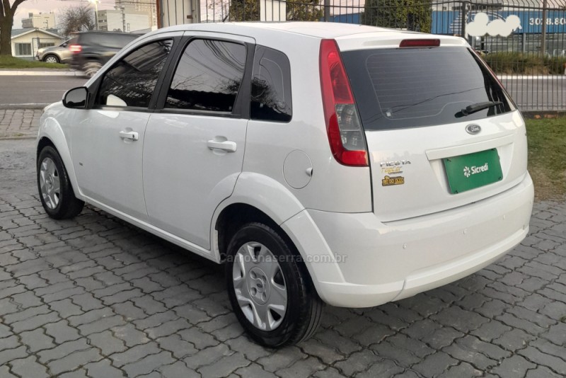 FIESTA 1.6 ROCAM SE 8V FLEX 4P MANUAL - 2014 - CAXIAS DO SUL