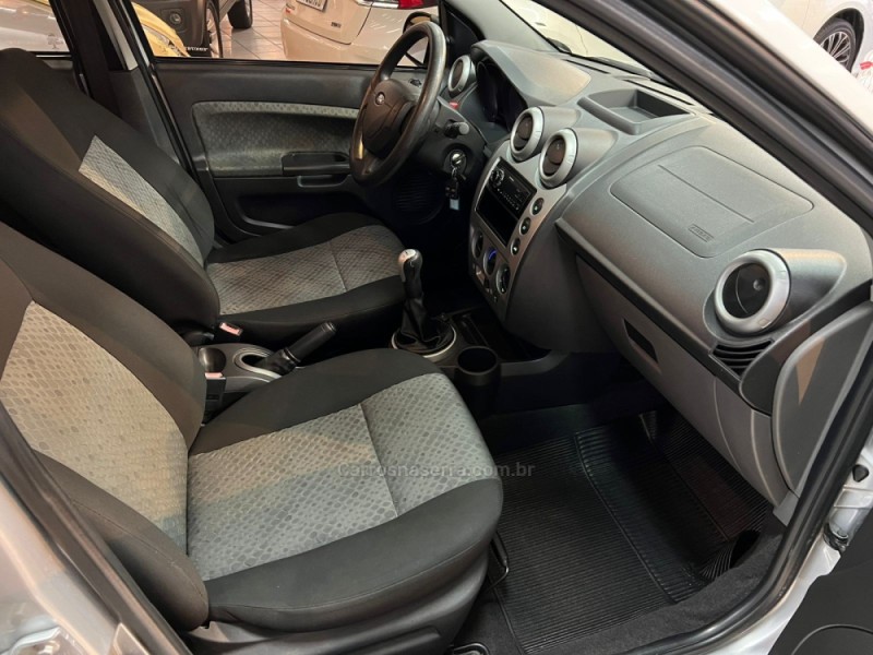 FIESTA 1.0 MPI HATCH 8V FLEX 4P MANUAL - 2014 - CAXIAS DO SUL