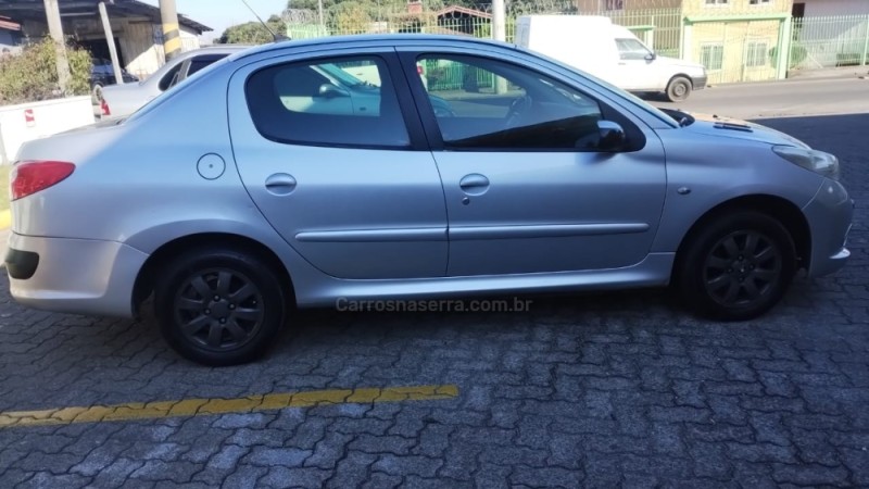 207 1.4 XR PASSION 8V FLEX 4P MANUAL - 2010 - CAXIAS DO SUL