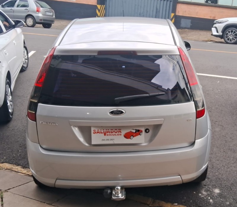 FIESTA 1.6 MPI HATCH 8V FLEX 4P MANUAL - 2014 - FLORES DA CUNHA
