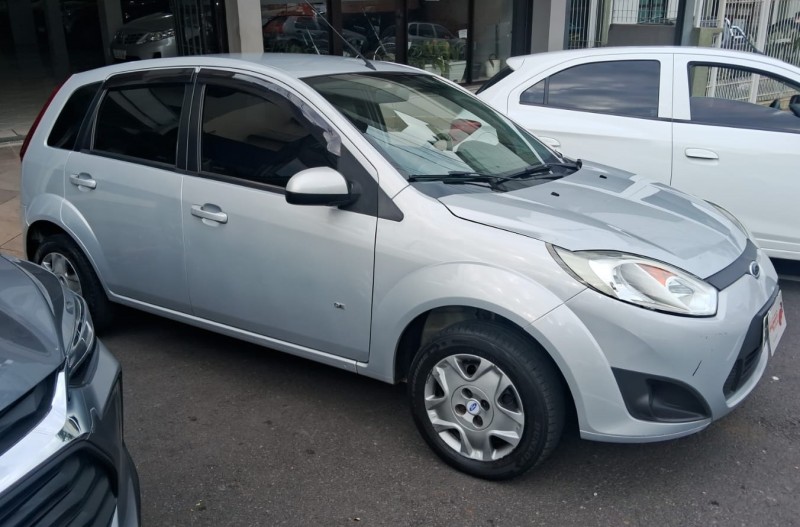 FIESTA 1.6 MPI HATCH 8V FLEX 4P MANUAL - 2014 - FLORES DA CUNHA