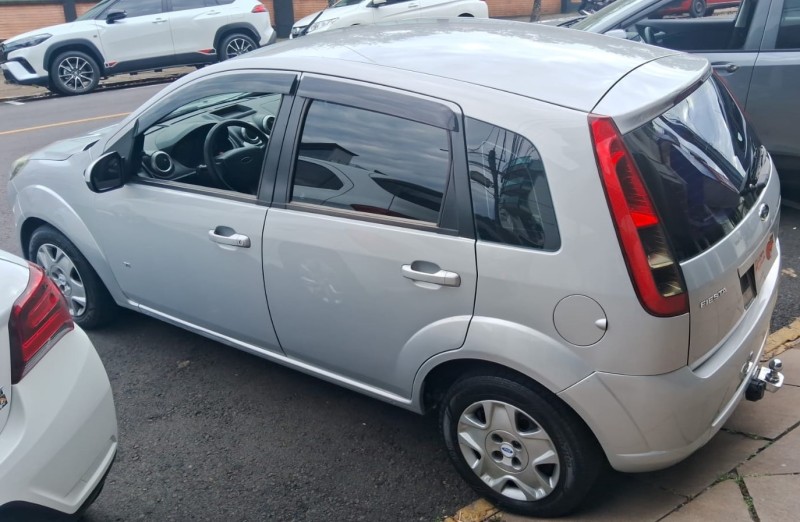 FIESTA 1.6 MPI HATCH 8V FLEX 4P MANUAL - 2014 - FLORES DA CUNHA