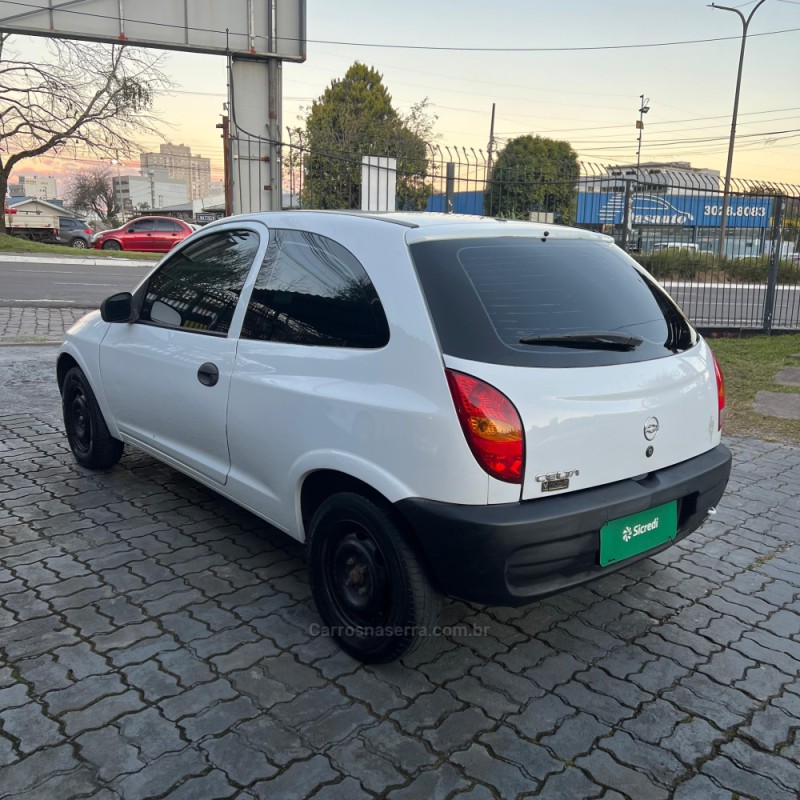 CELTA 1.0 MPFI VHC 8V GASOLINA 2P MANUAL - 2001 - CAXIAS DO SUL
