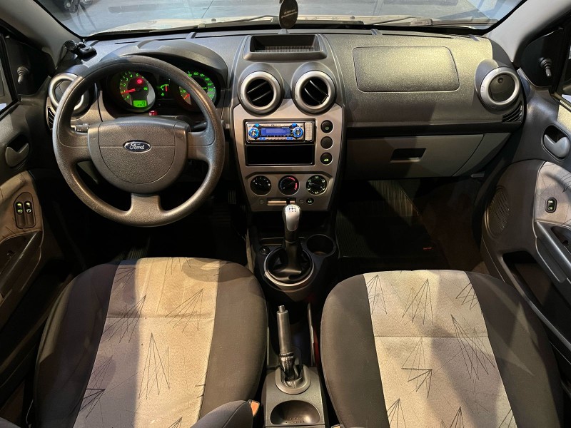FIESTA 1.0 MPI CLASS 8V FLEX 4P MANUAL - 2009 - ANTôNIO PRADO