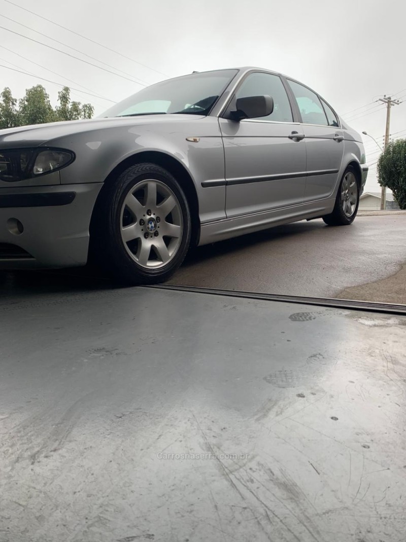 320I  - 2003 - FARROUPILHA