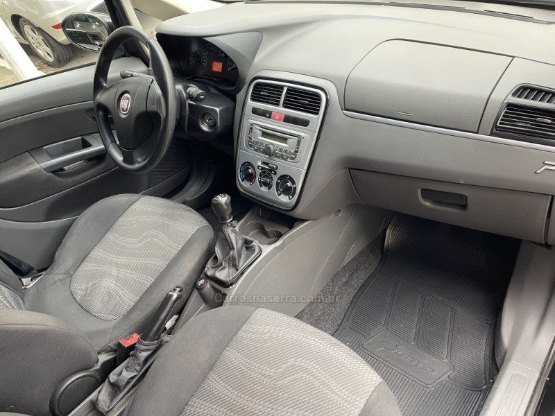 PUNTO 1.4 ATTRACTIVE 8V FLEX 4P MANUAL - 2011 - BENTO GONçALVES