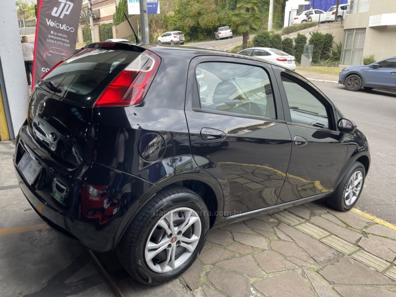 PUNTO 1.4 ATTRACTIVE 8V FLEX 4P MANUAL - 2011 - BENTO GONçALVES