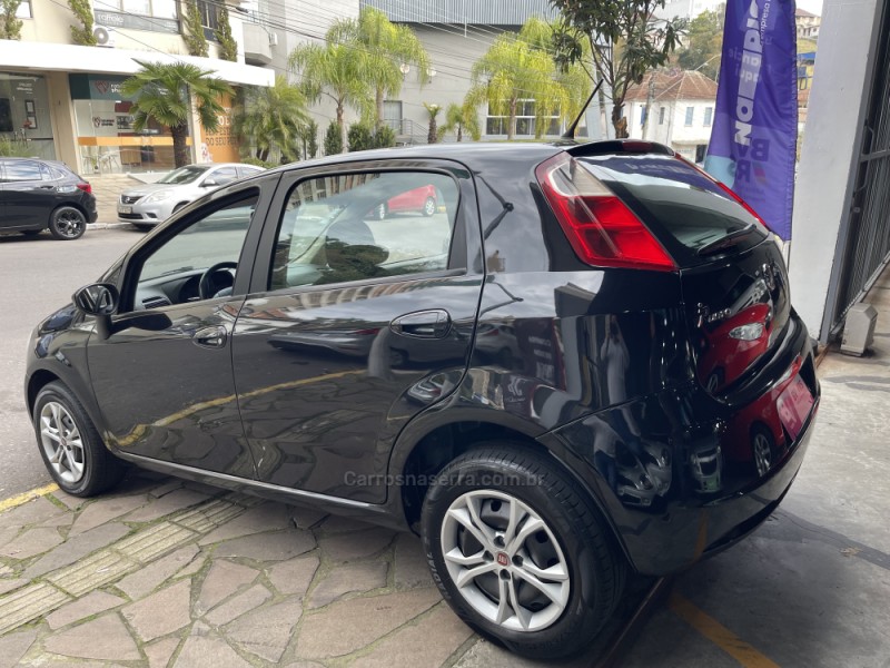 PUNTO 1.4 ATTRACTIVE 8V FLEX 4P MANUAL - 2011 - BENTO GONçALVES