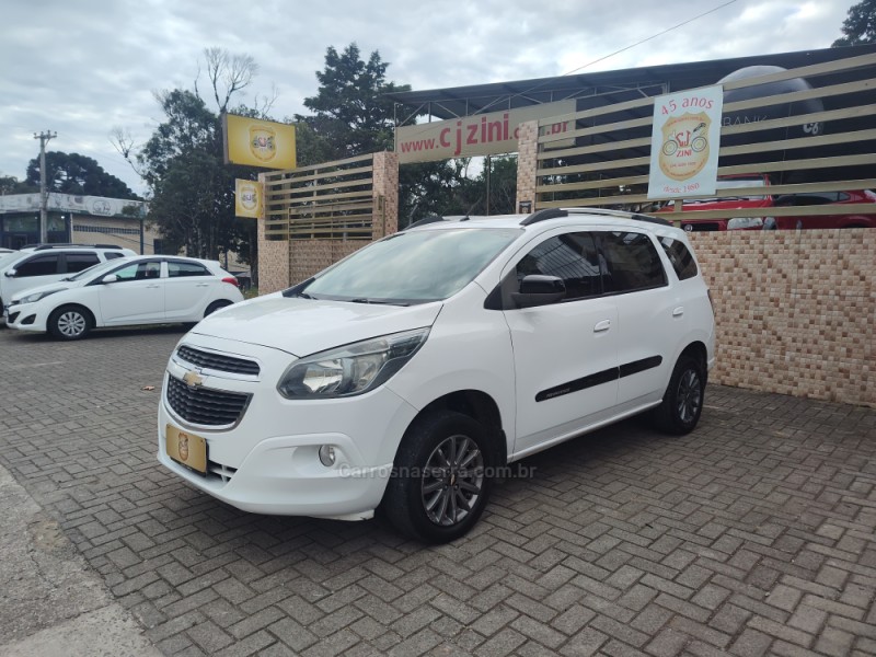 spin 1.8 advantage 8v flex 4p automatico 2015 canela