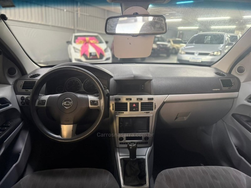 VECTRA 2.0 MPFI ELEGANCE 8V 140CV FLEX 4P MANUAL - 2008 - CAMPO BOM