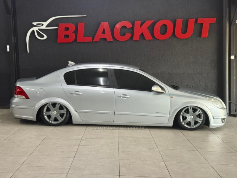 VECTRA 2.0 MPFI ELEGANCE 8V 140CV FLEX 4P MANUAL - 2008 - CAMPO BOM