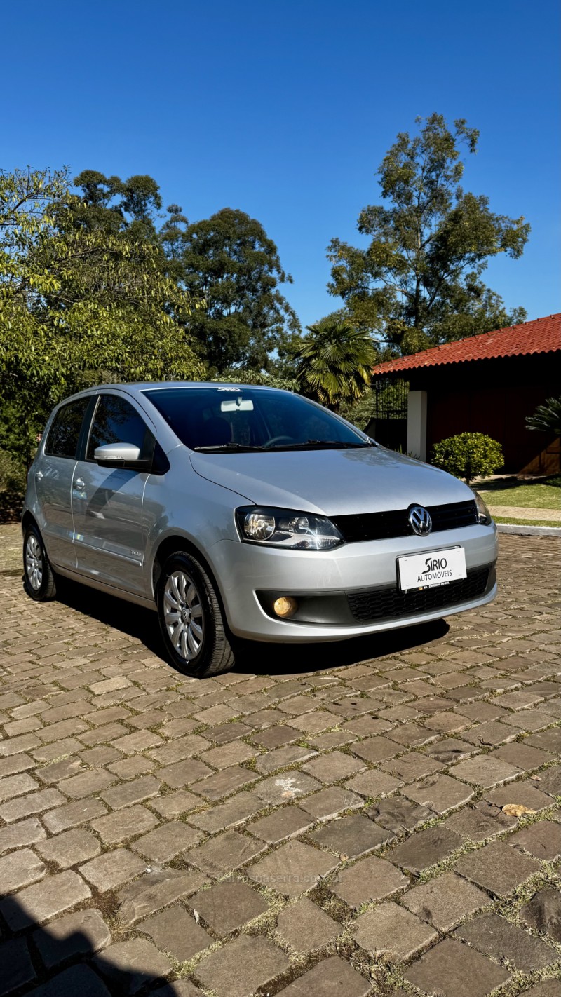 FOX 1.0 ITREND 8V FLEX 4P MANUAL - 2013 - LAJEADO
