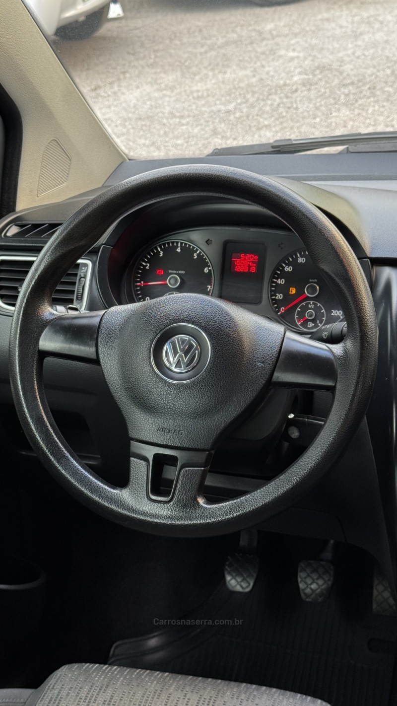 FOX 1.0 ITREND 8V FLEX 4P MANUAL - 2013 - LAJEADO