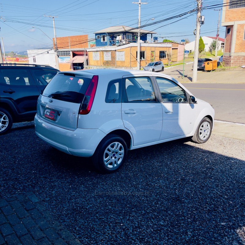 FIESTA 1.6 ROCAM SE PLUS HATCH 8V FLEX 4P MANUAL - 2014 - NOVO HAMBURGO