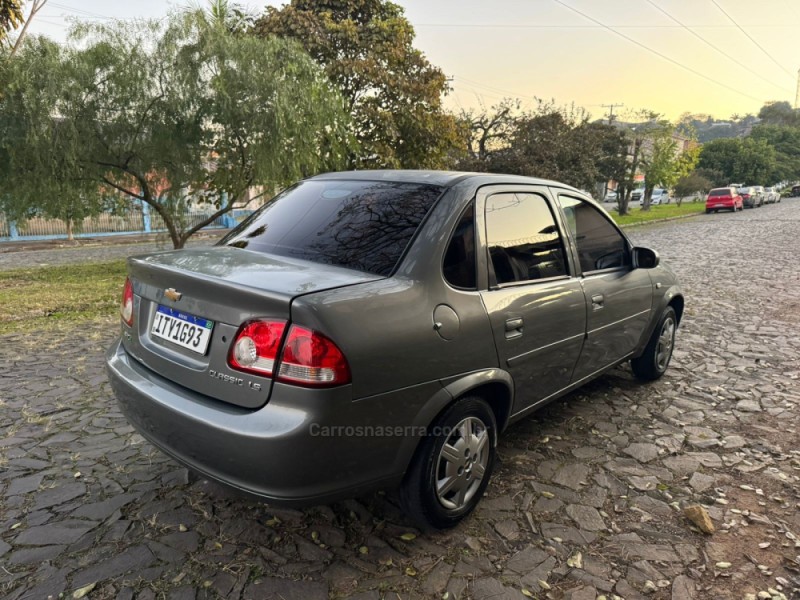 CLASSIC 1.0 MPFI LS 8V GASOLINA 4P MANUAL - 2013 - ESTâNCIA VELHA